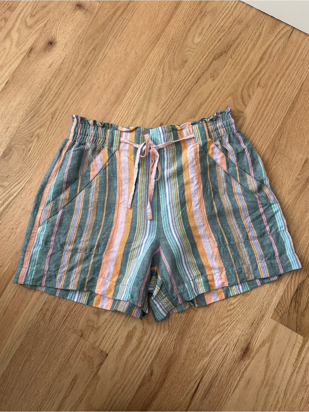 LOFT Linen Blend Striped Colorful Shorts Elastic Waist Pull On Style Small